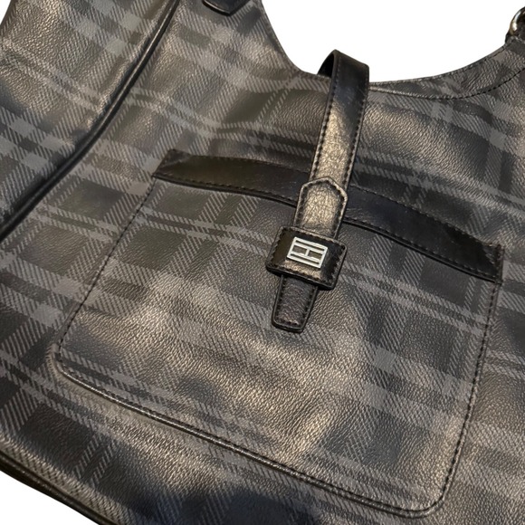 Tommy Hilfiger Plaid Hobo Handbag Shoulder Bag Black Grey Silver Tone Buckle - Picture 9 of 9
